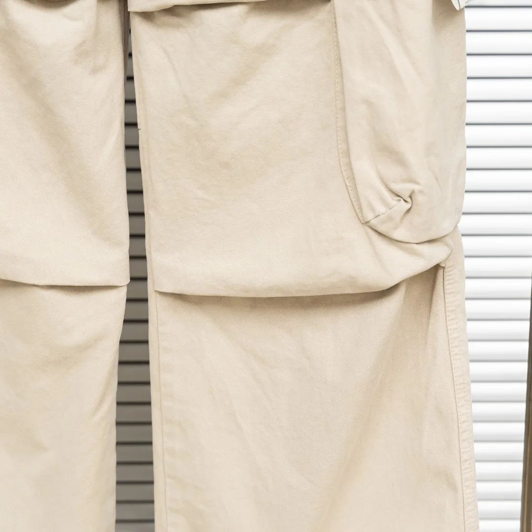 P340 top version (different currencies) Style: Stone Island STONE LSLAND washed and distressed multi-pocket functional trousers Color: Picture color Size: M-XXXL Fabric: Workwear Accessories: Full set of customized accessories No gender distinction, same style for men and women